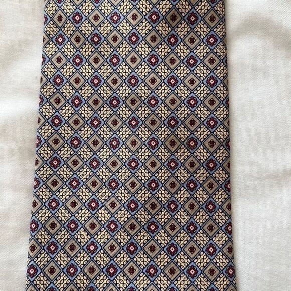 Peterborough Row, Bloomingdale’s men store - Picture 5 of 5